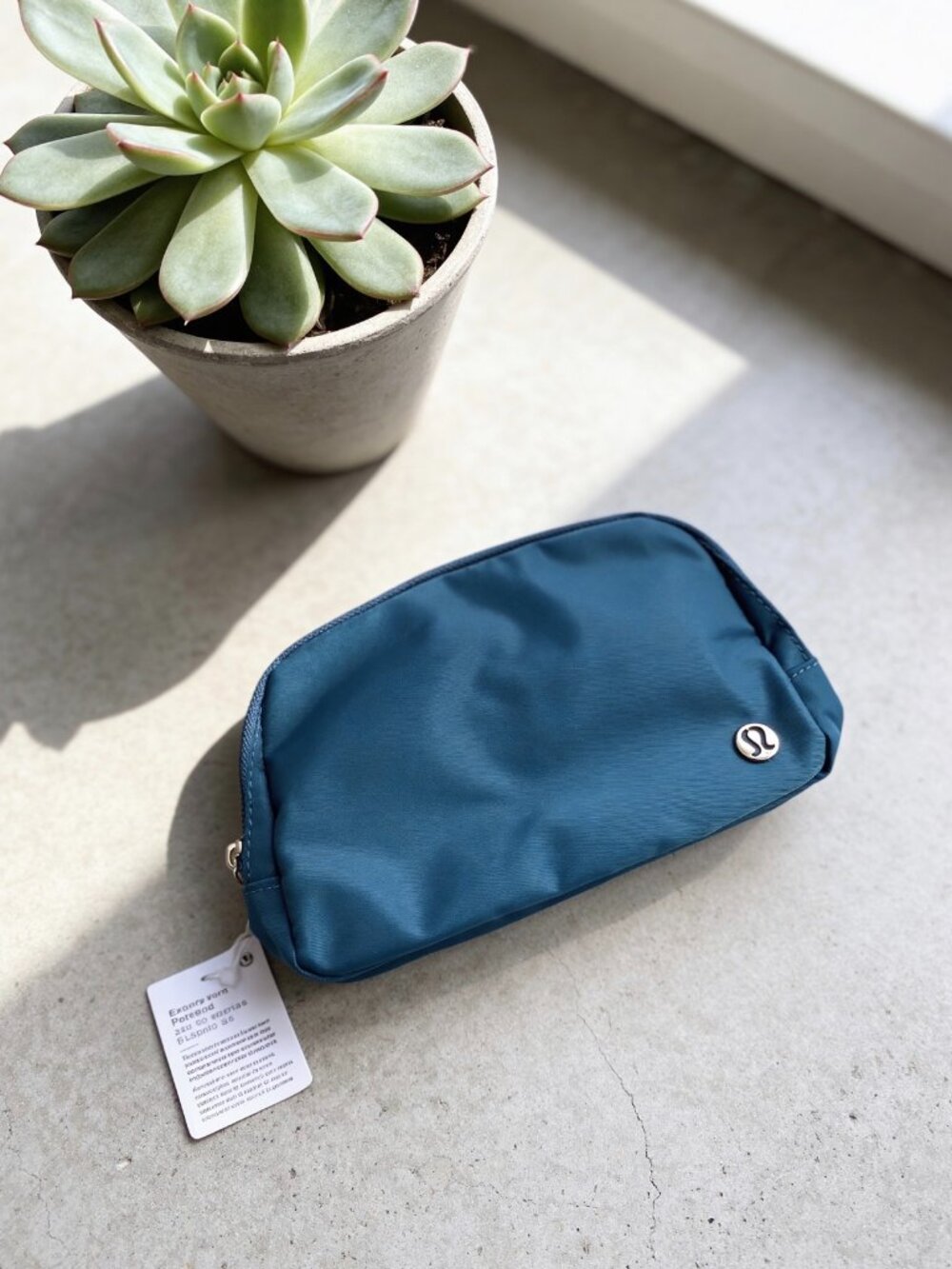 lululemon Everywhere Belt Bag